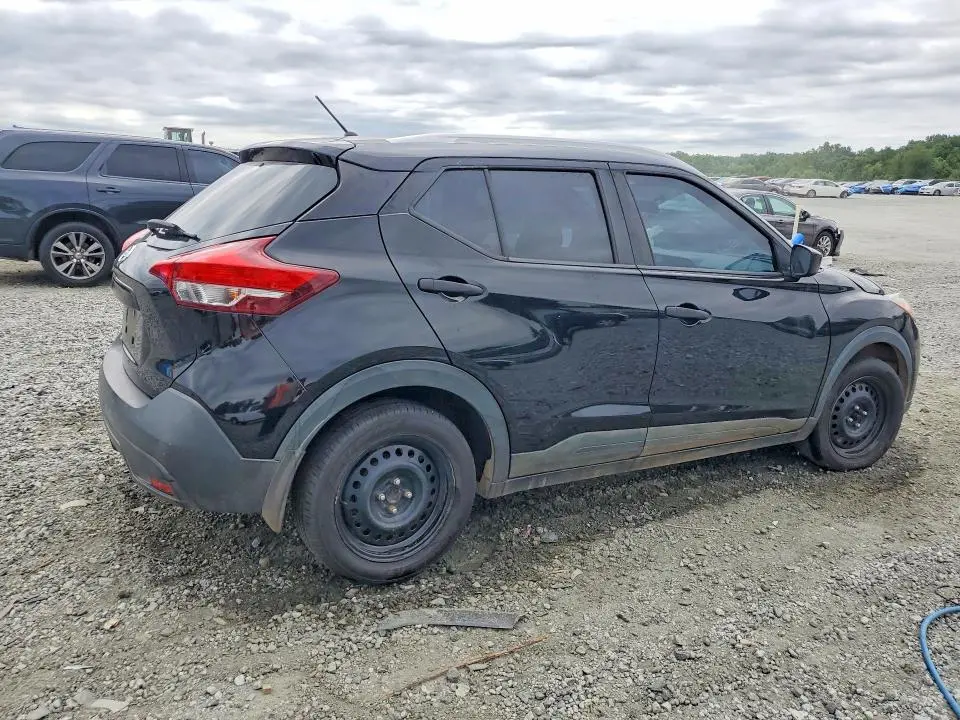 2019 NISSAN KICKS S  