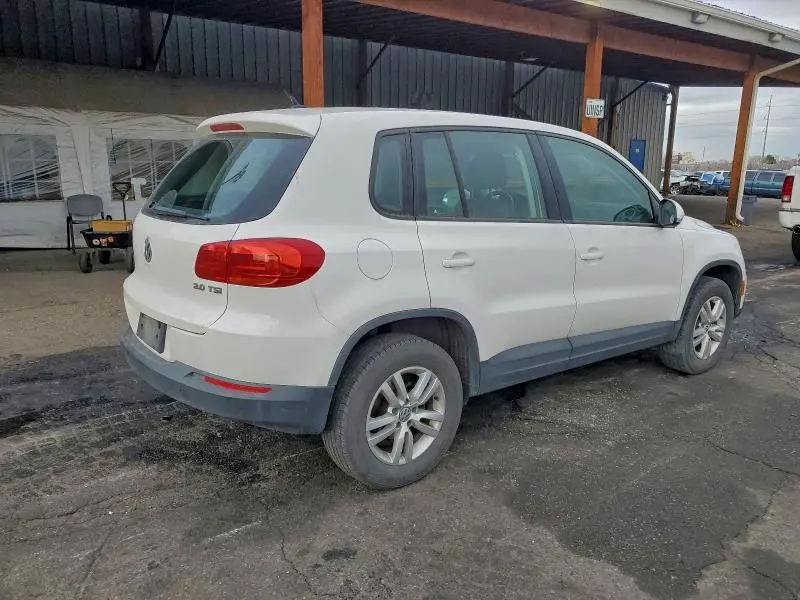 2013 VOLKSWAGEN TIGUAN S  