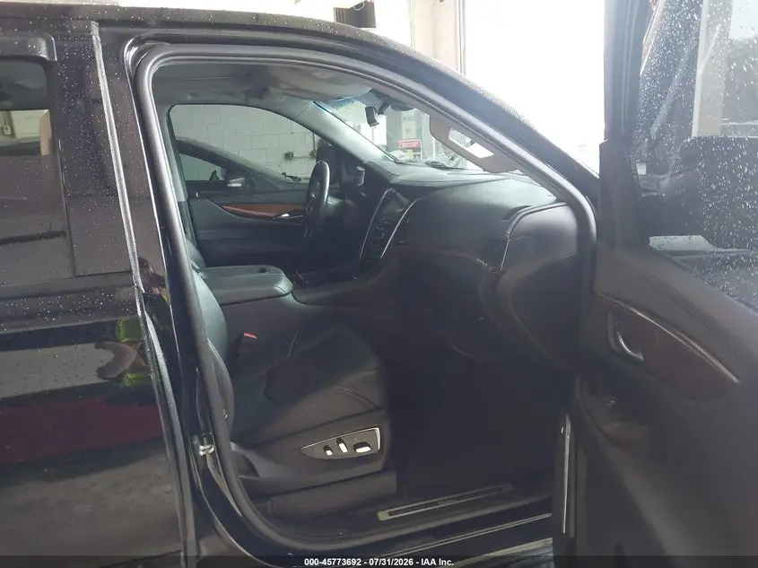 2019 CADILLAC ESCALADE ESV LUXURY