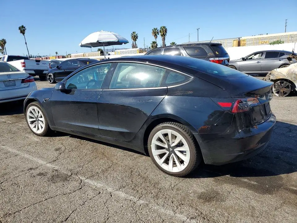 2021 TESLA MODEL 3   