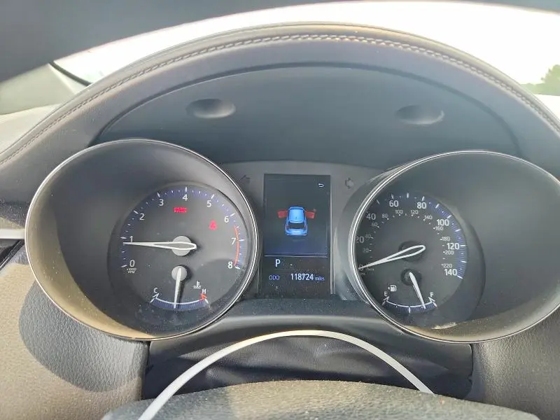 2019 TOYOTA C-HR LE  