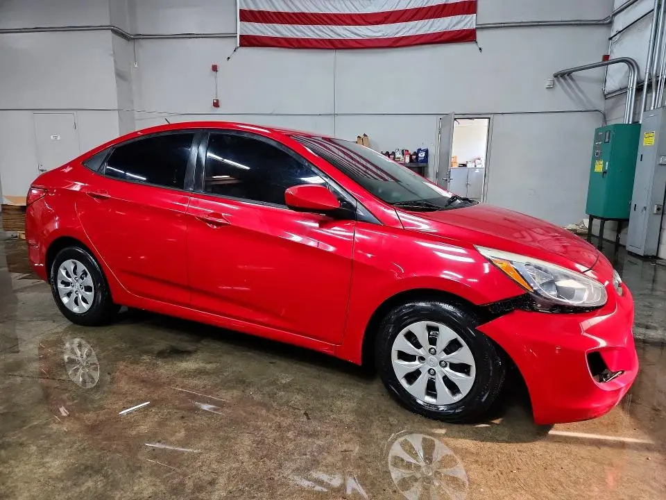 2016 HYUNDAI ACCENT SE  