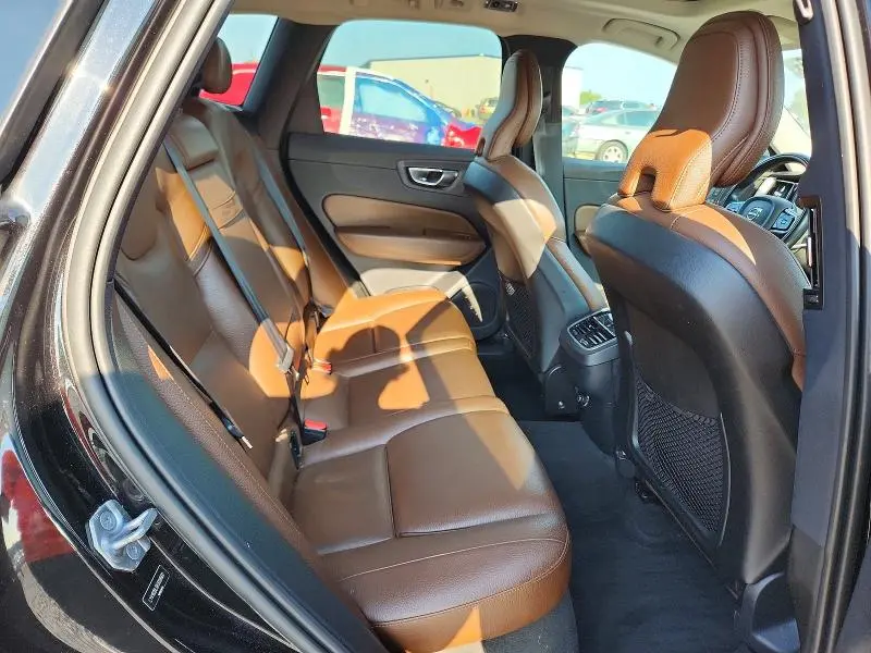 2019 VOLVO XC60 T5 INSCRIPTION  