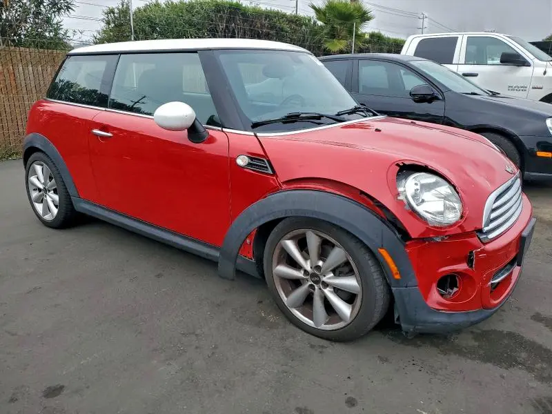 2013 MINI COOPER   