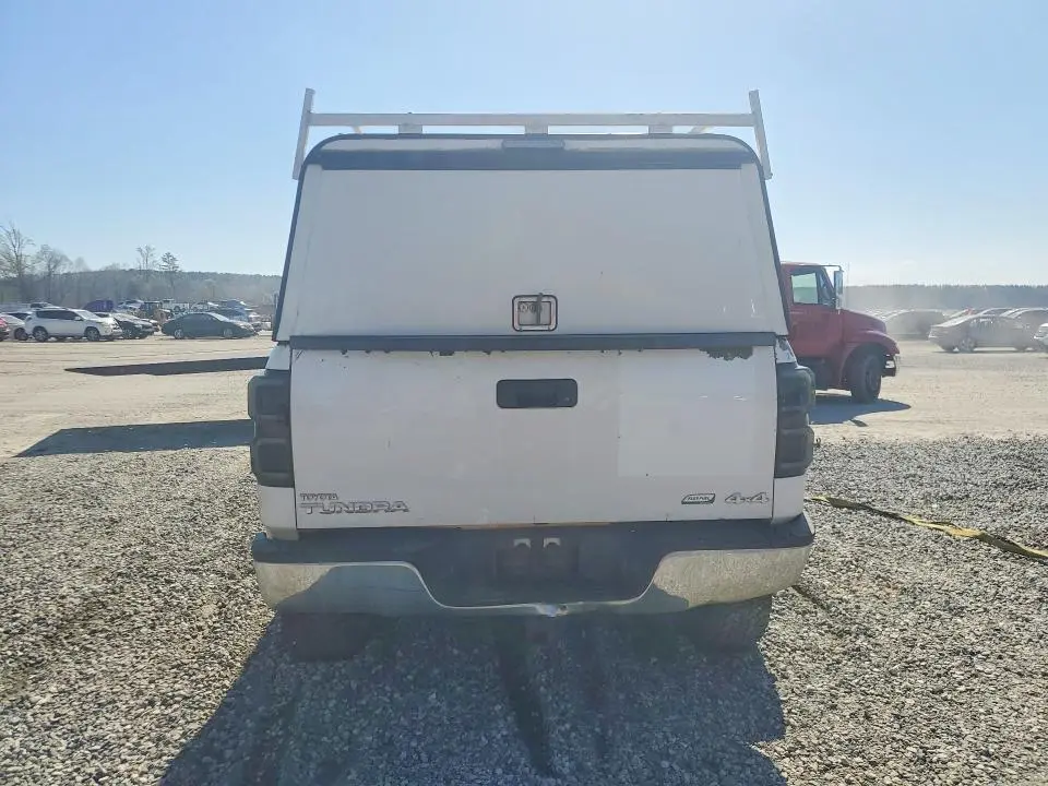 2011 TOYOTA TUNDRA GRADE  