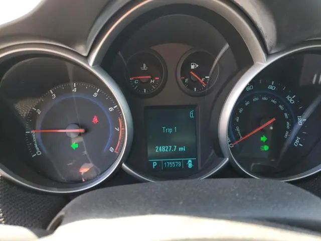 2011 CHEVROLET CRUZE LT  