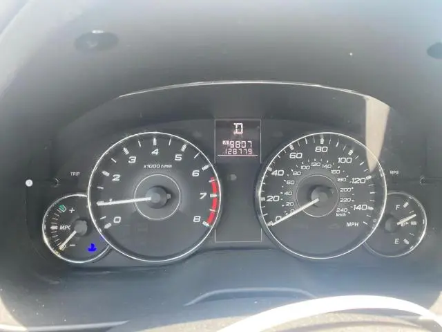 2011 SUBARU LEGACY   