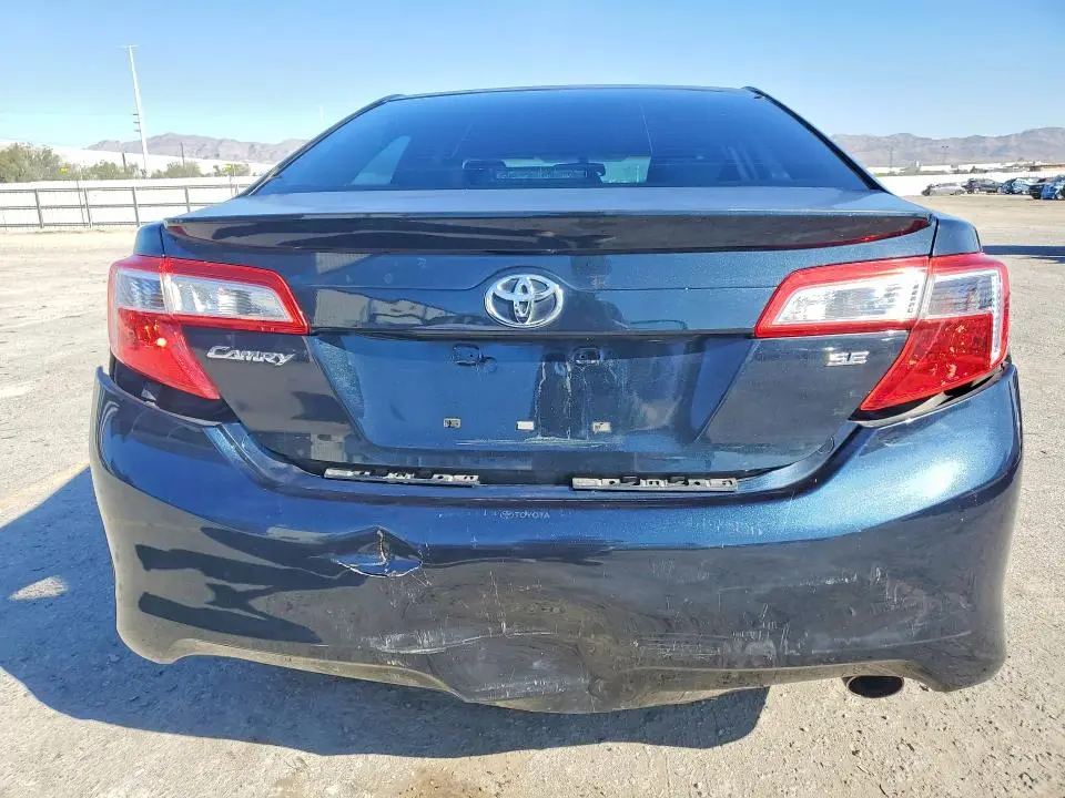 2013 TOYOTA CAMRY SE  