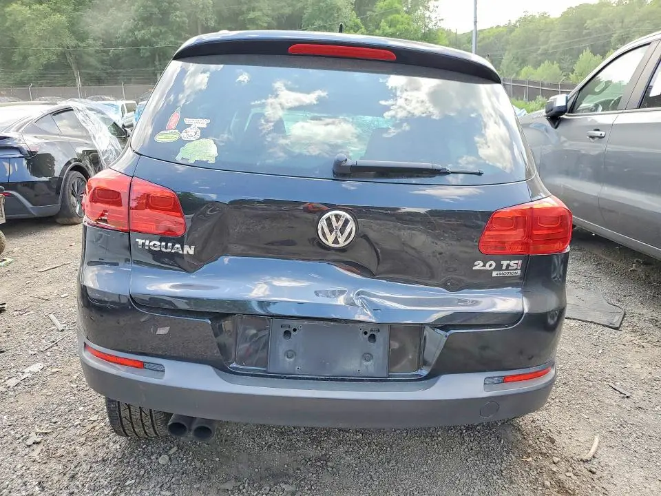 2015 VOLKSWAGEN TIGUAN S  