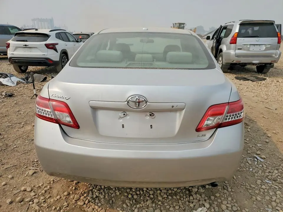 2011 TOYOTA CAMRY LE  