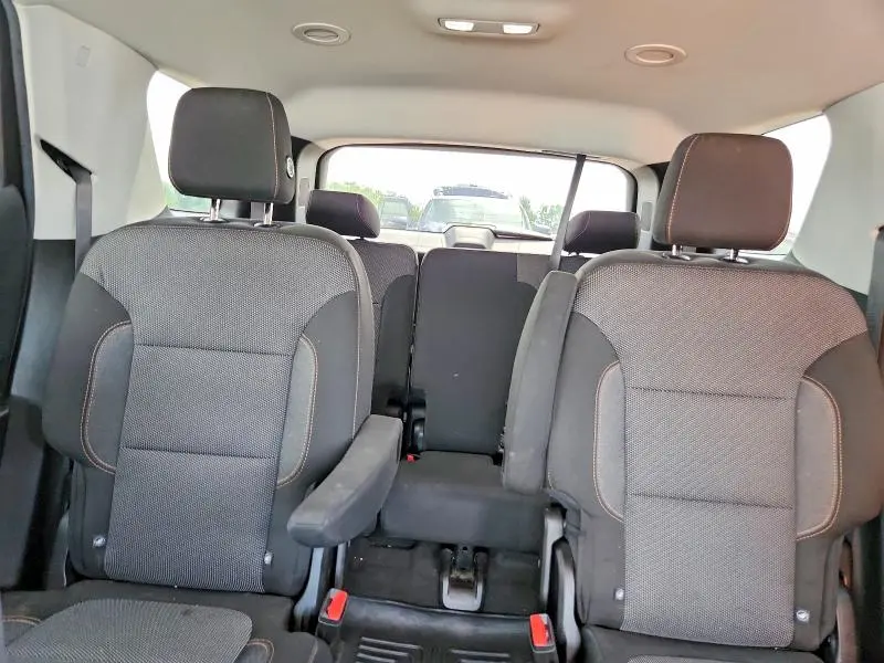 2018 CHEVROLET TRAVERSE LT  