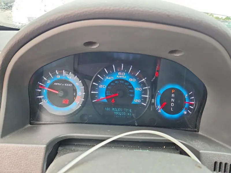 2010 FORD FUSION S  