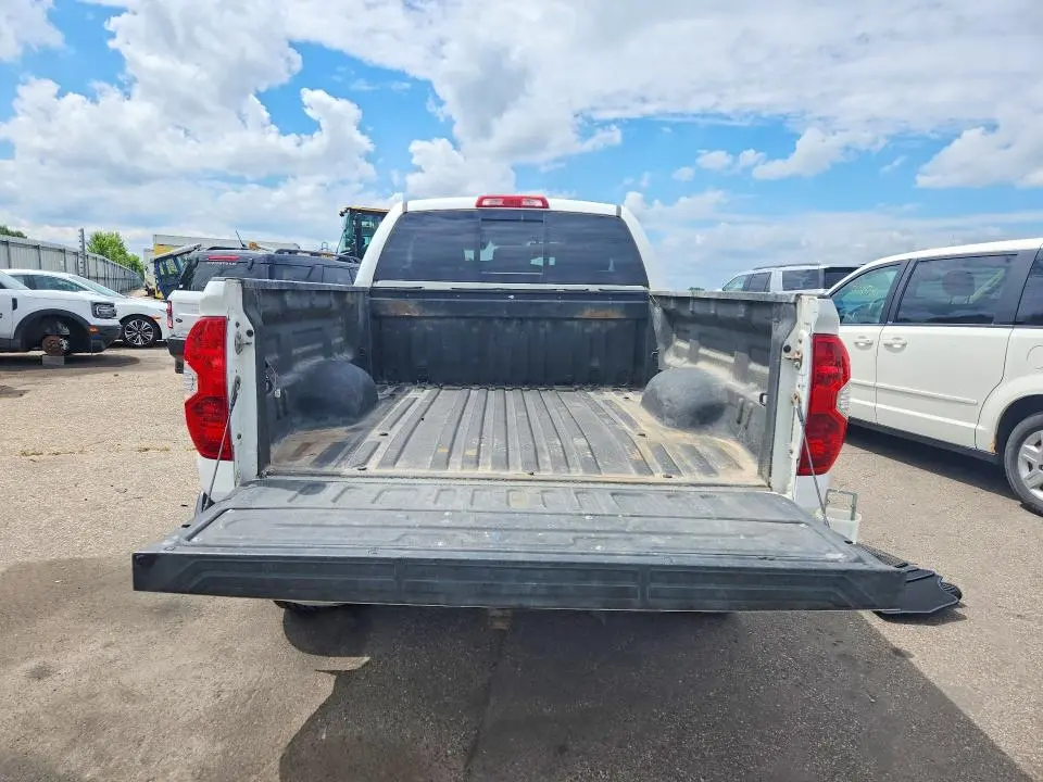 2014 TOYOTA TUNDRA SR5  