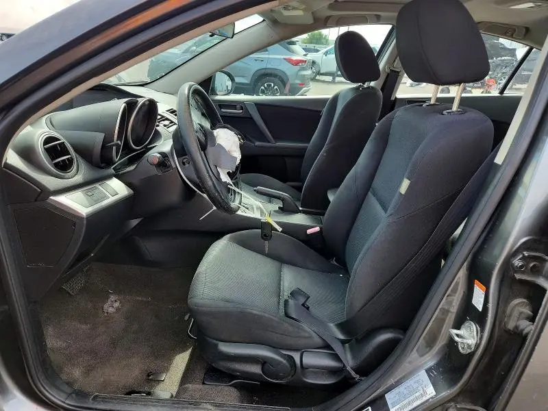 2011 MAZDA 3 I  