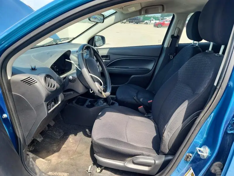 2015 MITSUBISHI MIRAGE DE  