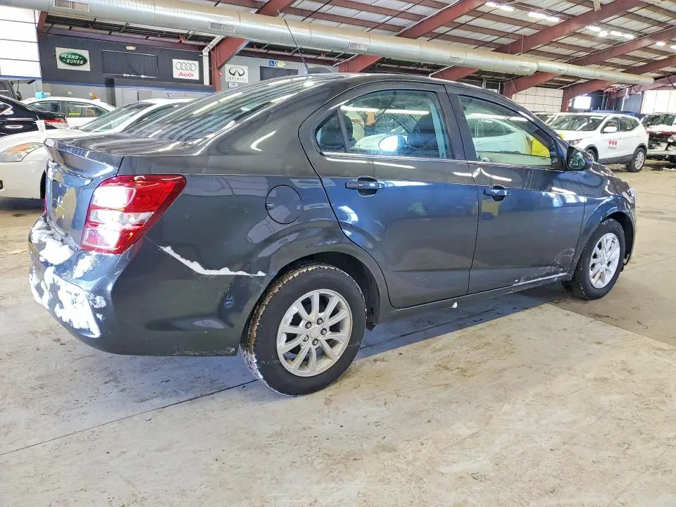 2017 CHEVROLET SONIC LT  