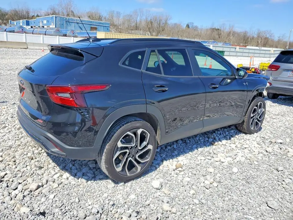 2025 CHEVROLET TRAX 2RS  