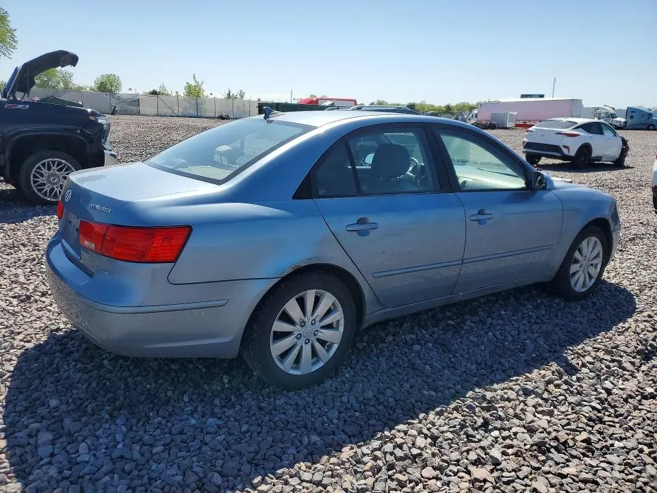 2010 HYUNDAI SONATA GLS  