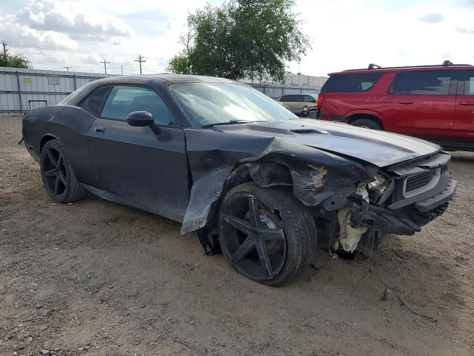 2010 DODGE CHALLENGER SE  