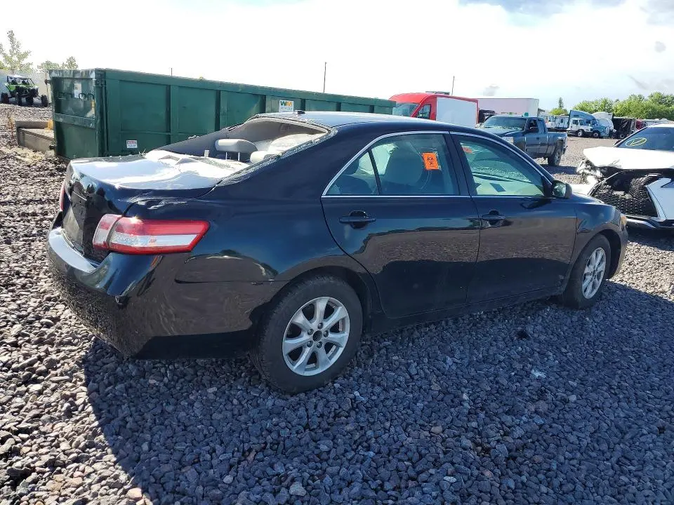 2010 TOYOTA CAMRY LE  
