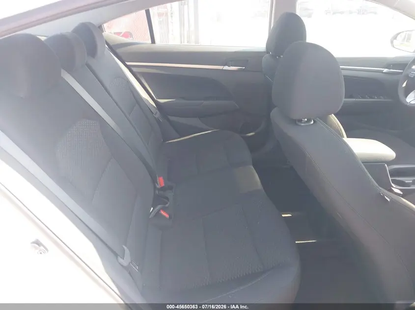 2019 HYUNDAI ELANTRA SE