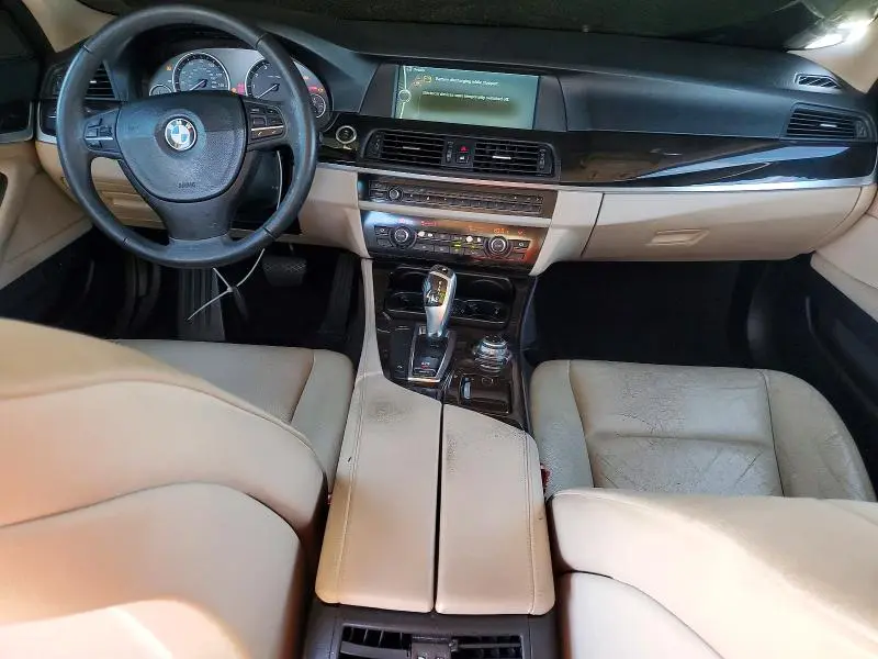 2011 BMW 528 I  