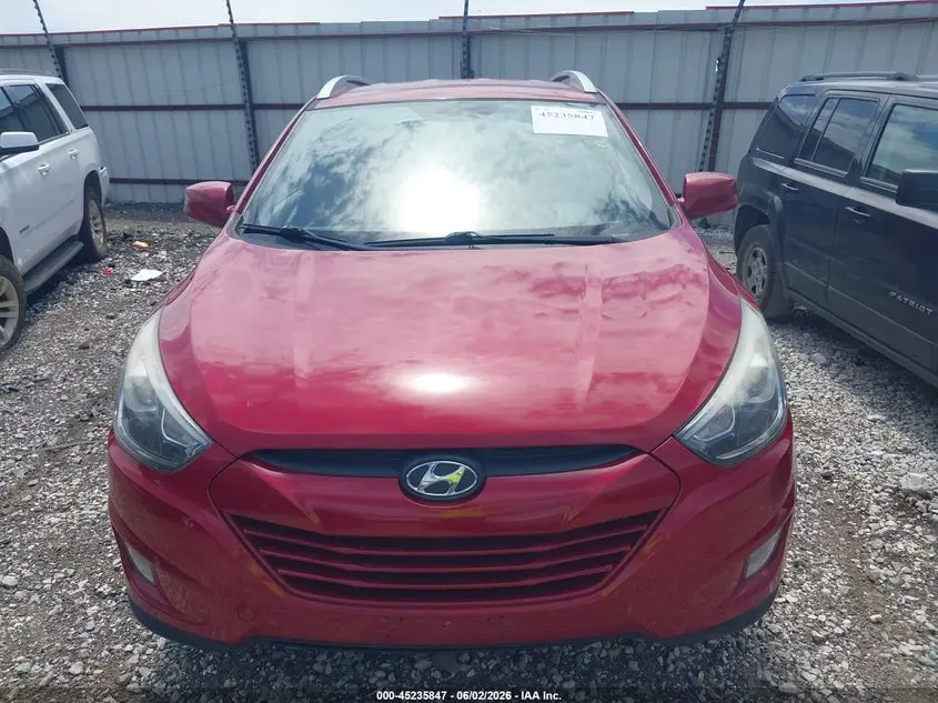 2015 HYUNDAI TUCSON SE