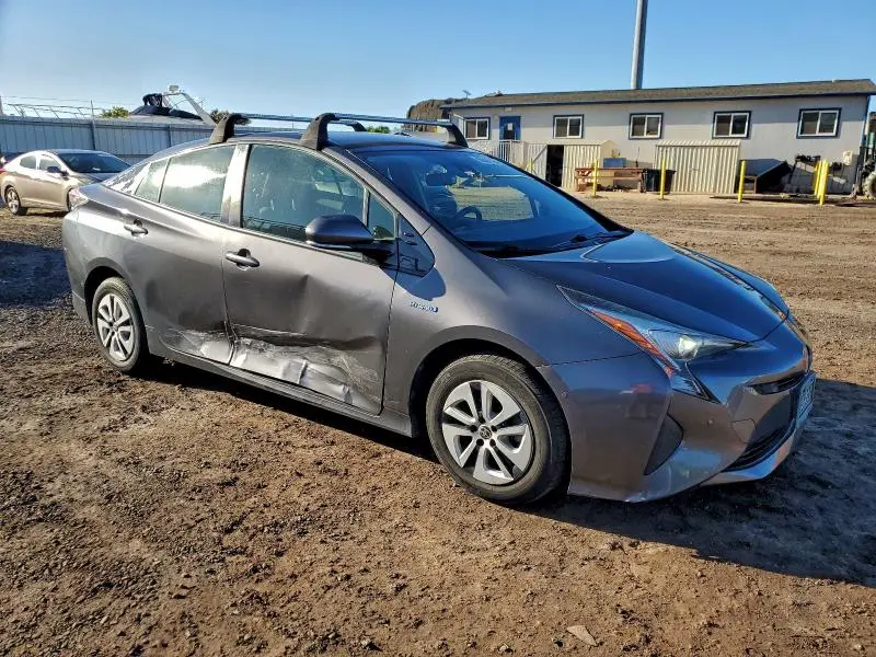 2018 TOYOTA PRIUS   