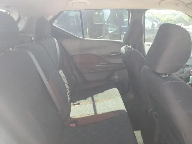2018 NISSAN KICKS S  