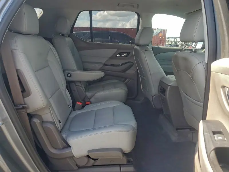 2020 CHEVROLET TRAVERSE LT  