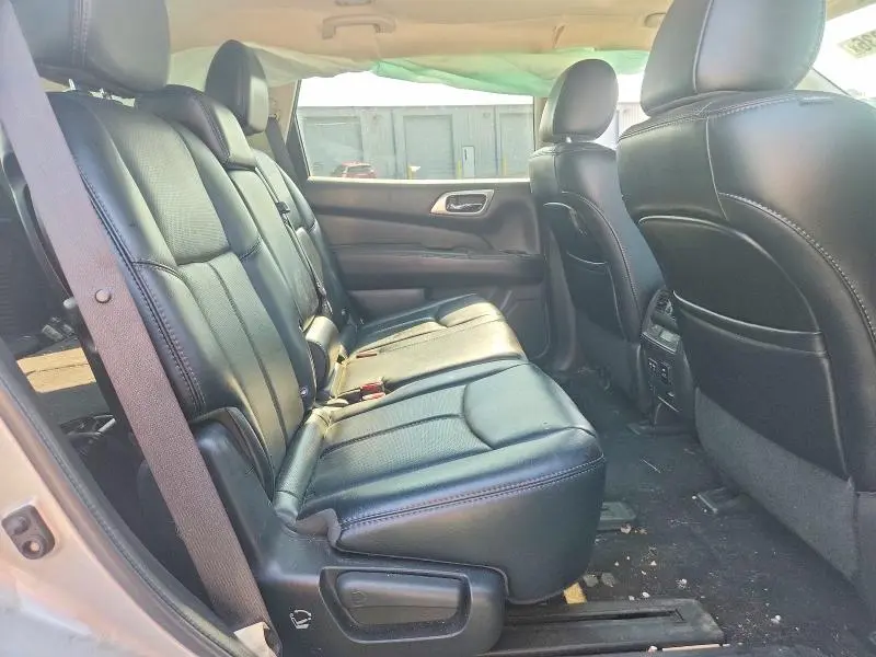 2017 NISSAN PATHFINDER PLATINUM  