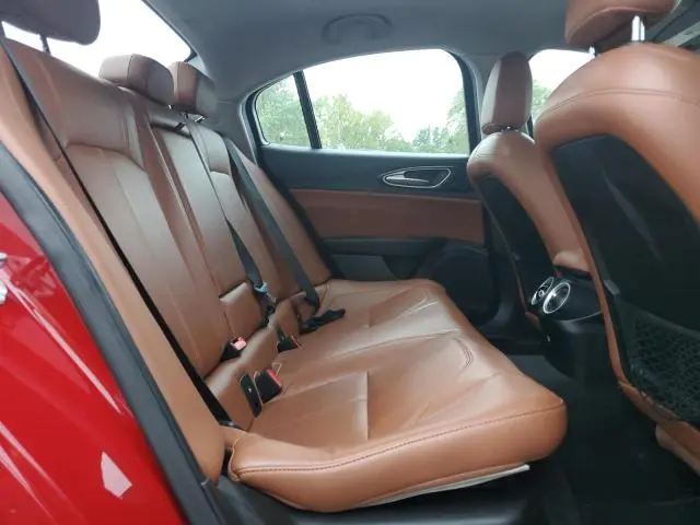 2017 ALFA ROMEO GIULIA Q4  