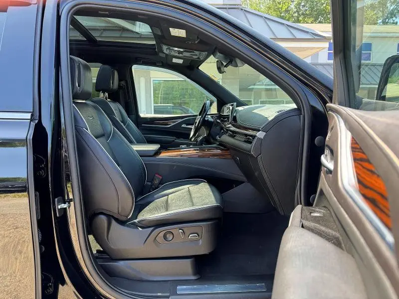 2022 CADILLAC ESCALADE ESV PREMIUM LUXURY  