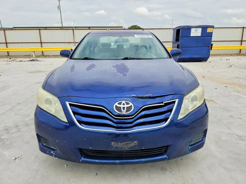 2010 TOYOTA CAMRY LE  