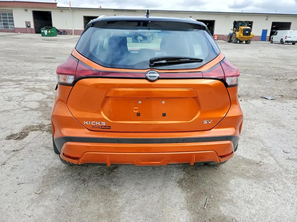 2023 NISSAN KICKS SV  