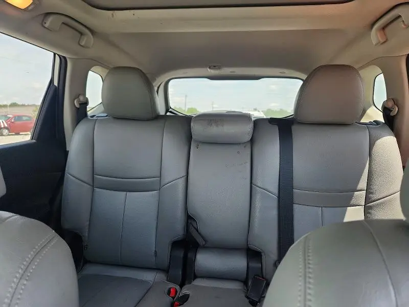 2014 NISSAN ROGUE SV  
