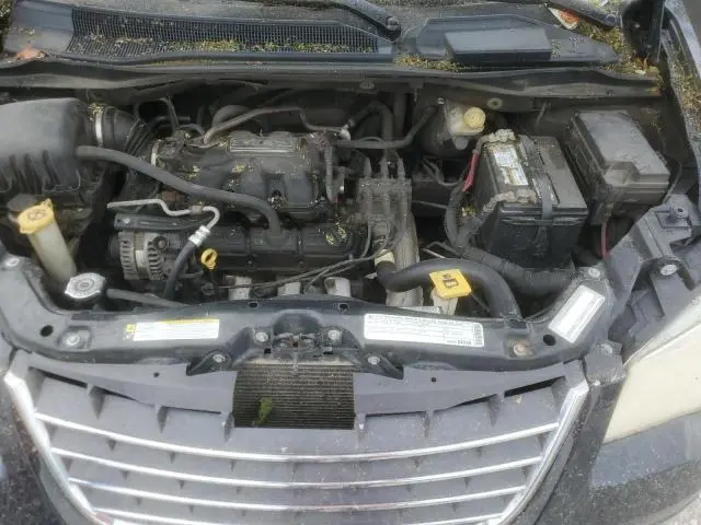 2010 CHRYSLER TOWN & COUNTRY TOURING  