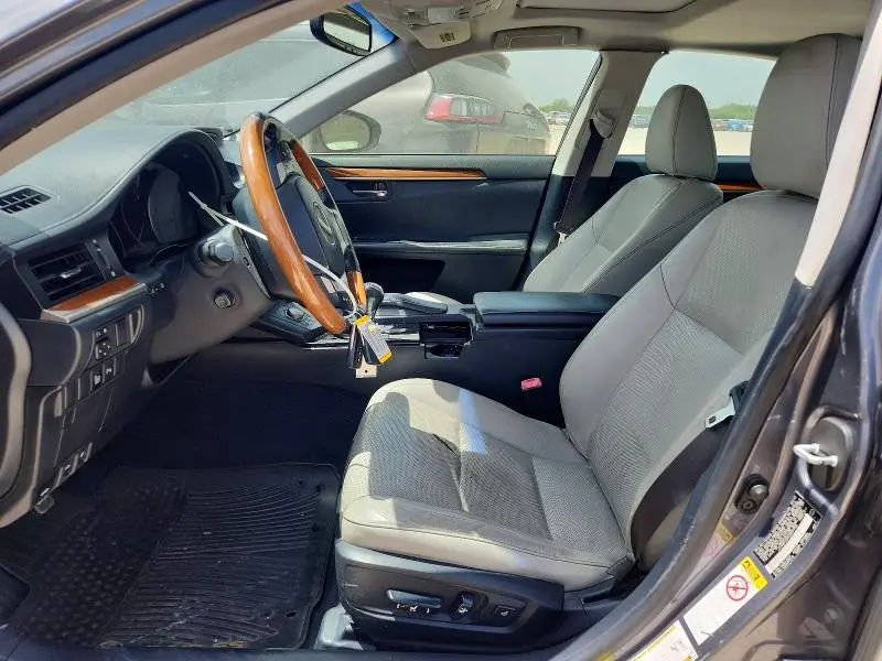 2013 LEXUS ES 300H  