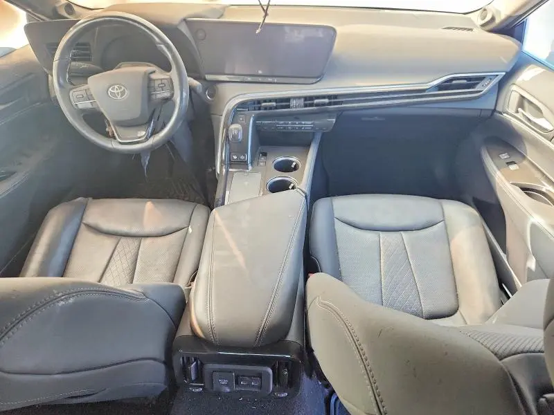2023 TOYOTA MIRAI LIMITED  