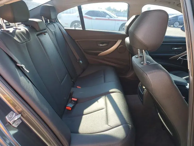 2017 BMW 320 I  