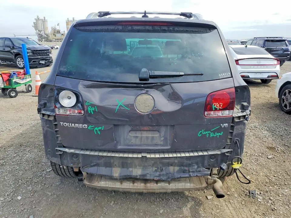 2010 VOLKSWAGEN TOUAREG V6  