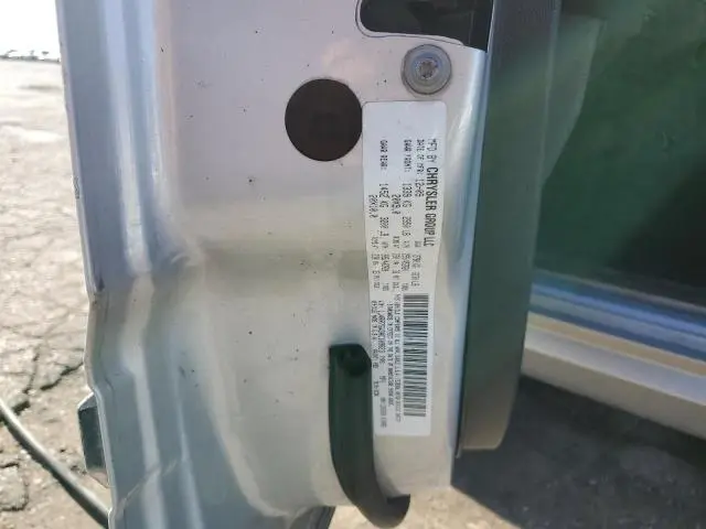 2010 JEEP GRAND CHEROKEE SRT-8  