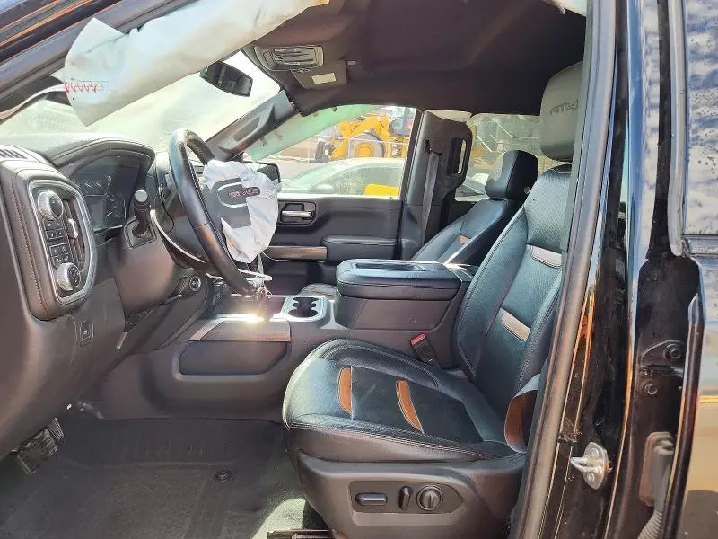 2021 GMC SIERRA K1500 AT4  