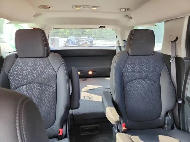 2014 GMC ACADIA SLE  