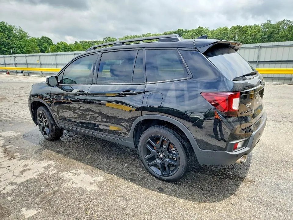2025 HONDA PASSPORT BLACK EDITION  