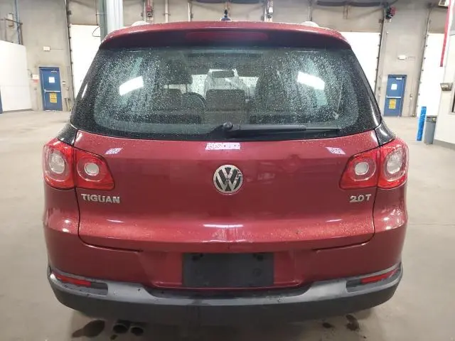 2010 VOLKSWAGEN TIGUAN SE