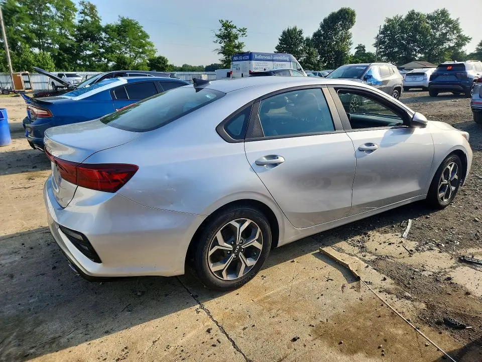 2019 KIA FORTE LXS  