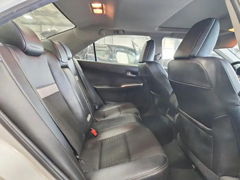2012 TOYOTA CAMRY SE  