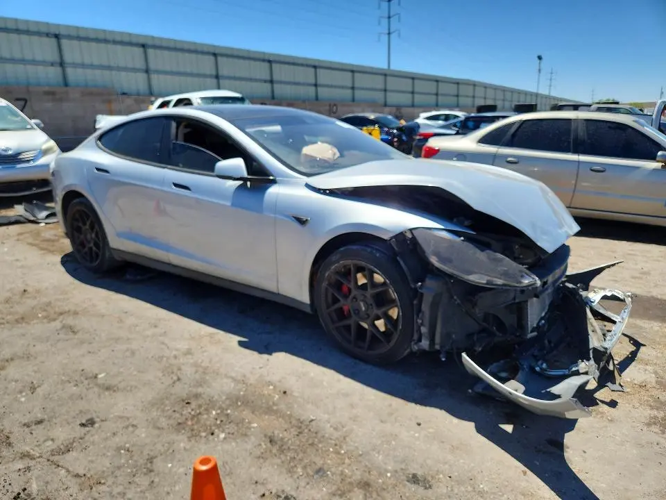 2015 TESLA MODEL S 85D  