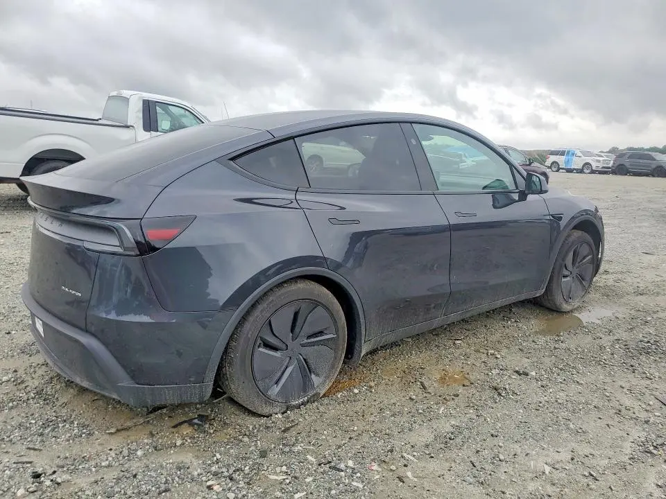 2026 TESLA MODEL Y   
